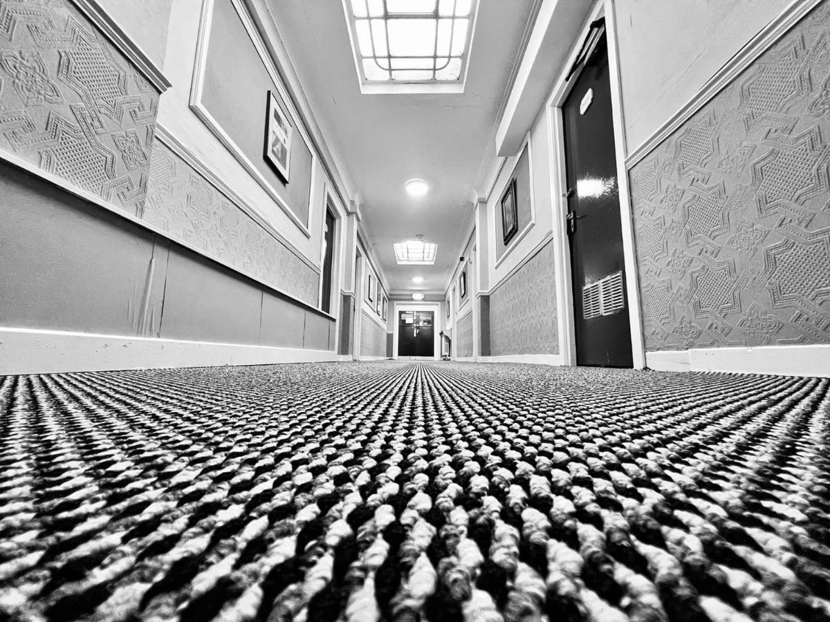 Sneyd Arms Hotel Tunstall Chatterley Eksteriør bilde